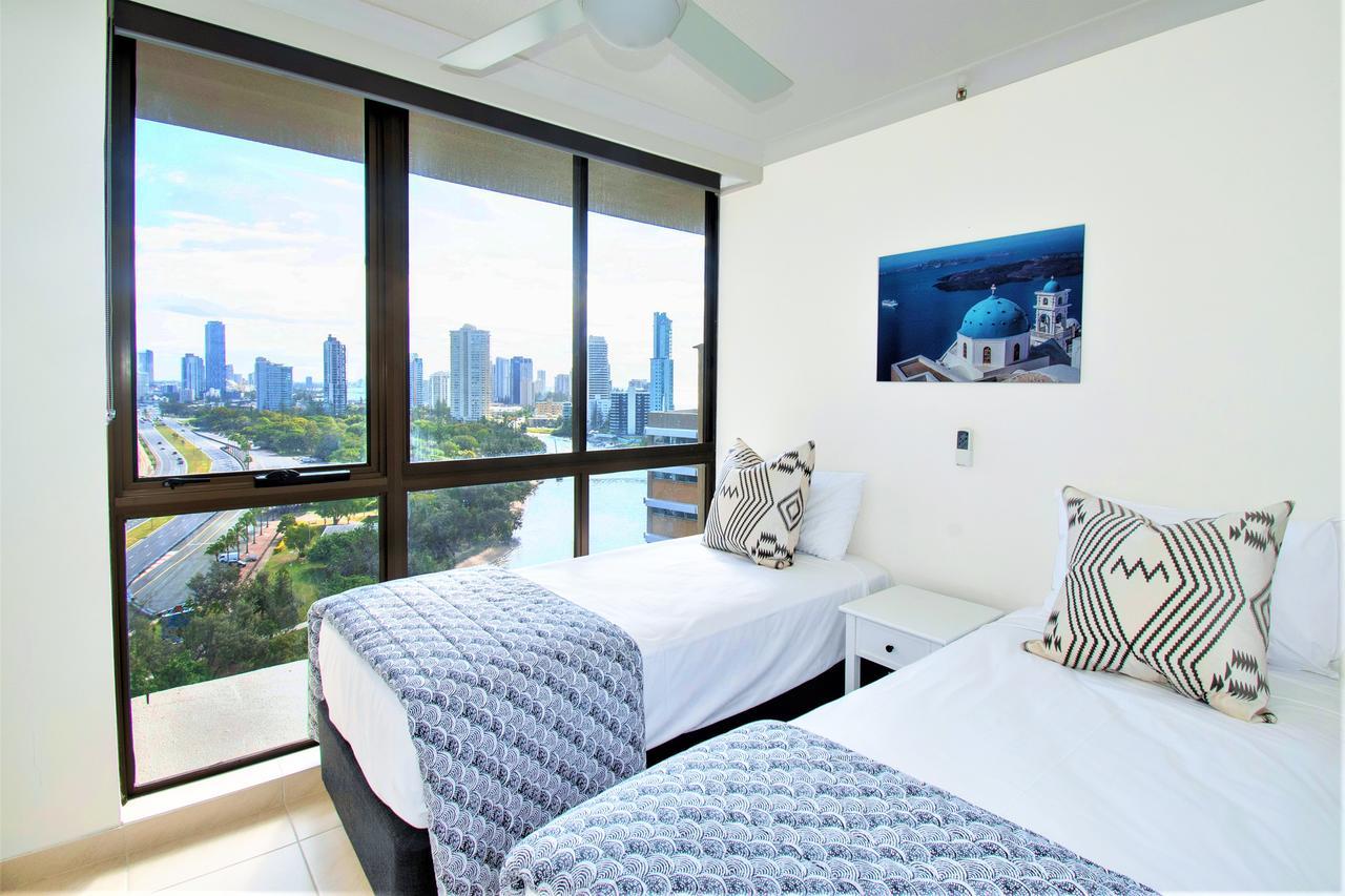 Capricorn One Beachside Holiday Apartments - Official Χρυσή Ακτή Εξωτερικό φωτογραφία