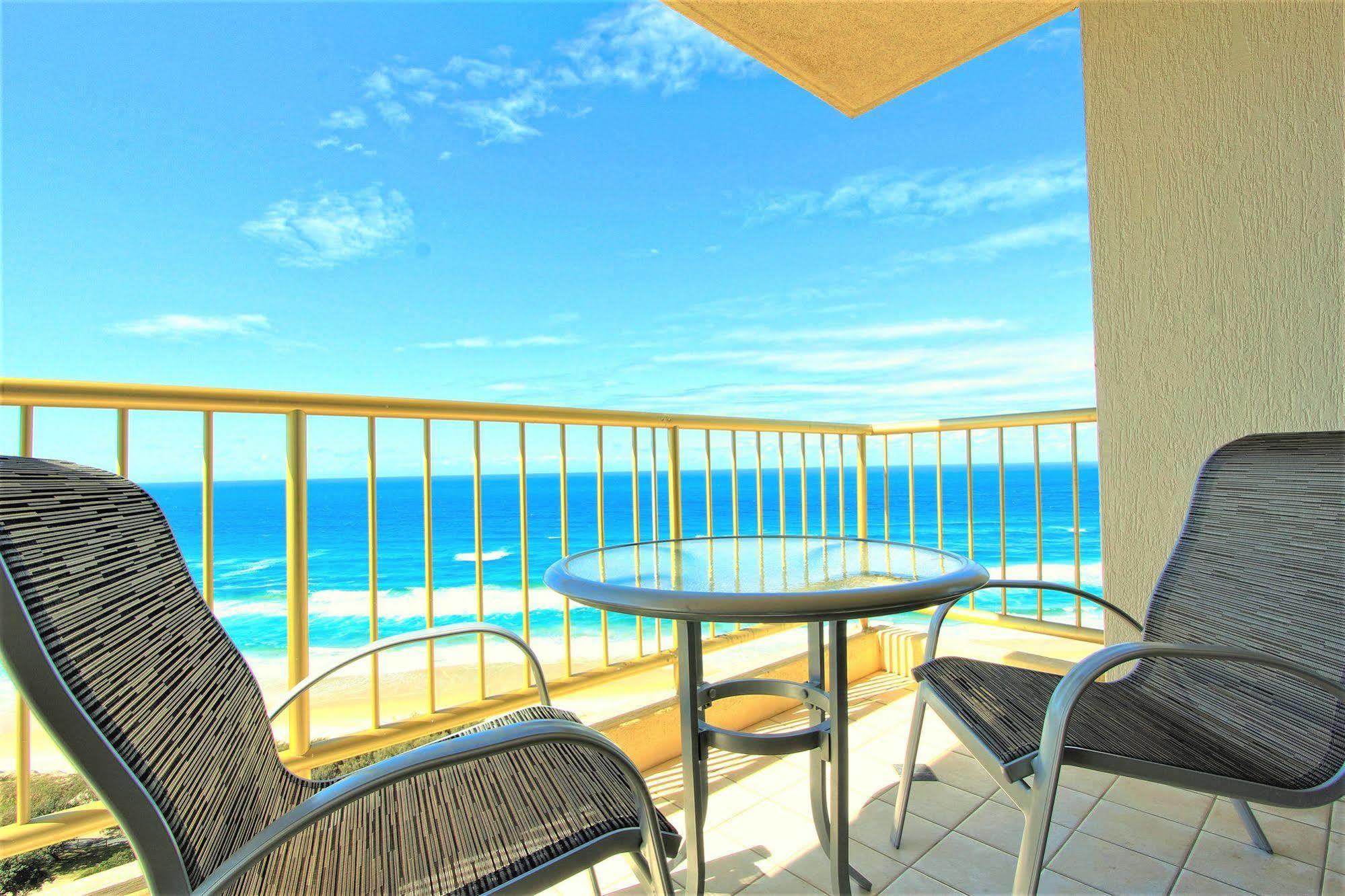 Capricorn One Beachside Holiday Apartments - Official Χρυσή Ακτή Εξωτερικό φωτογραφία