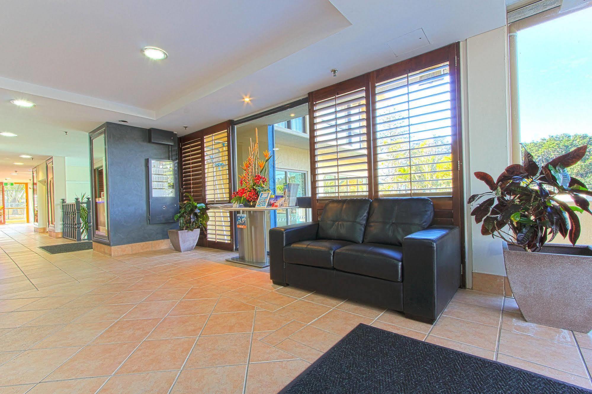 Capricorn One Beachside Holiday Apartments - Official Χρυσή Ακτή Εξωτερικό φωτογραφία