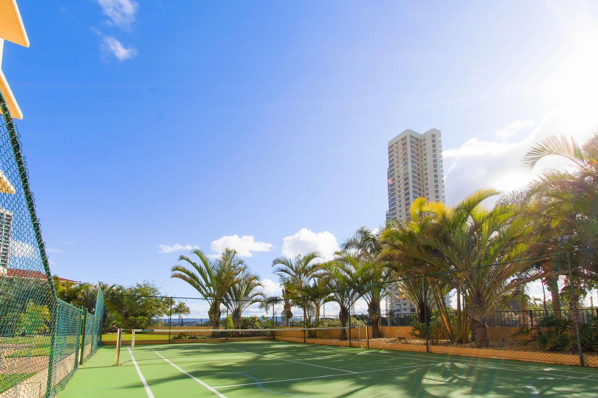 Capricorn One Beachside Holiday Apartments - Official Χρυσή Ακτή Εξωτερικό φωτογραφία